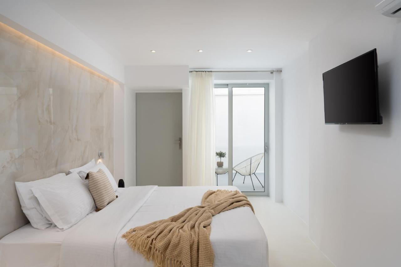Cycladic Suites & Spa Fira  Exterior photo