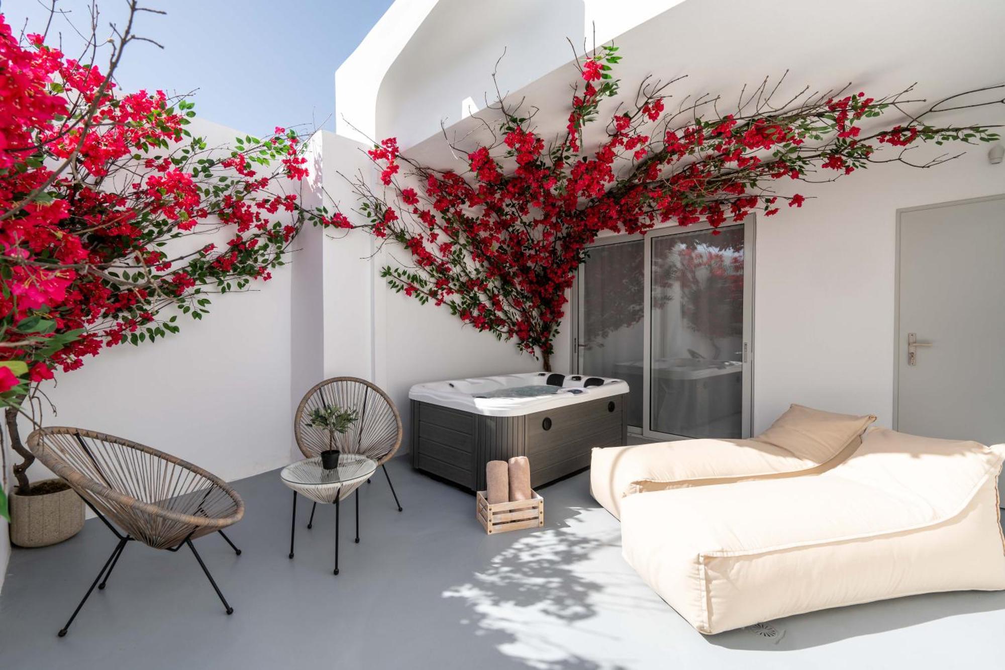 Cycladic Suites & Spa Fira  Exterior photo