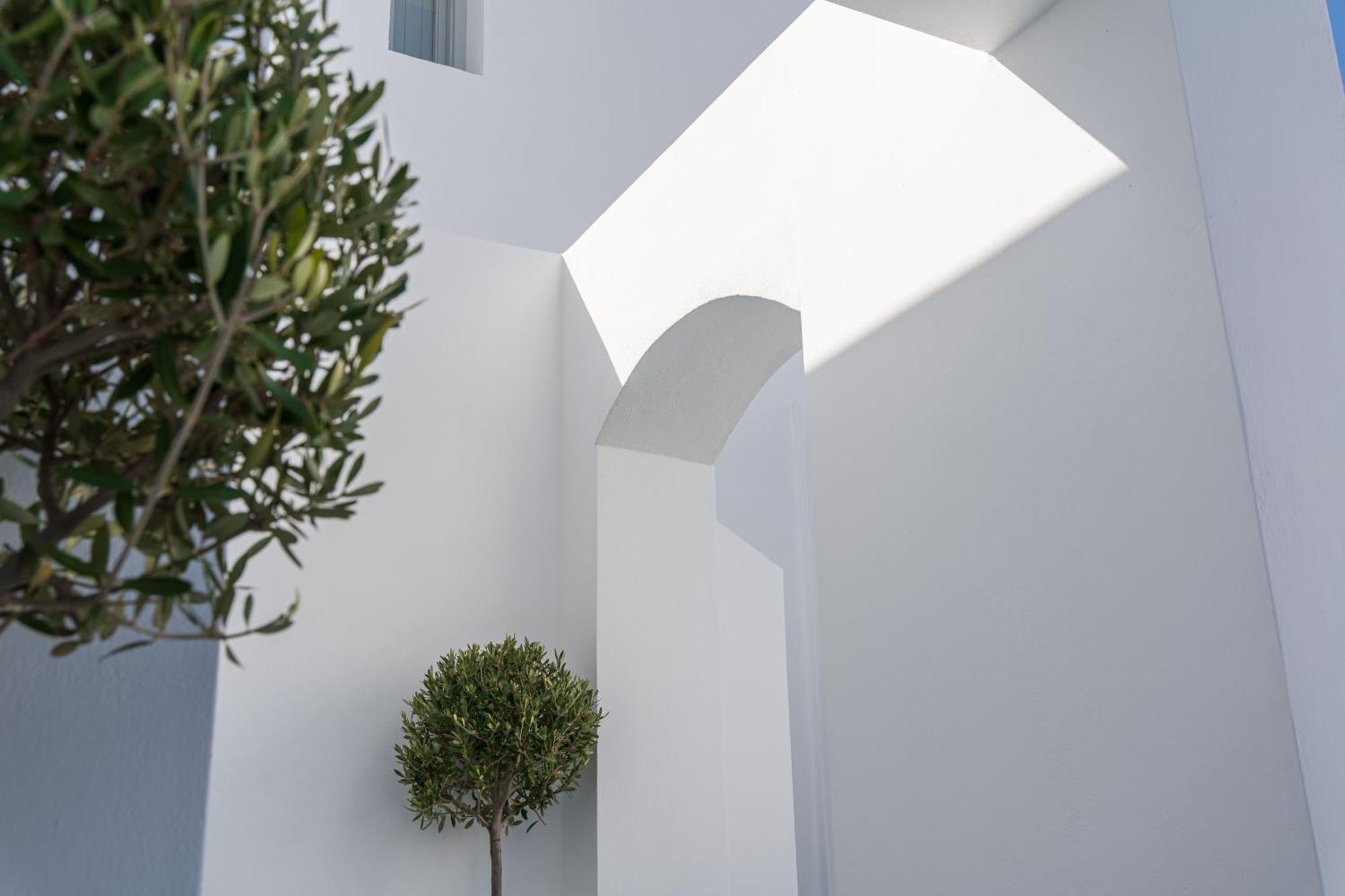 Cycladic Suites & Spa Fira  Exterior photo