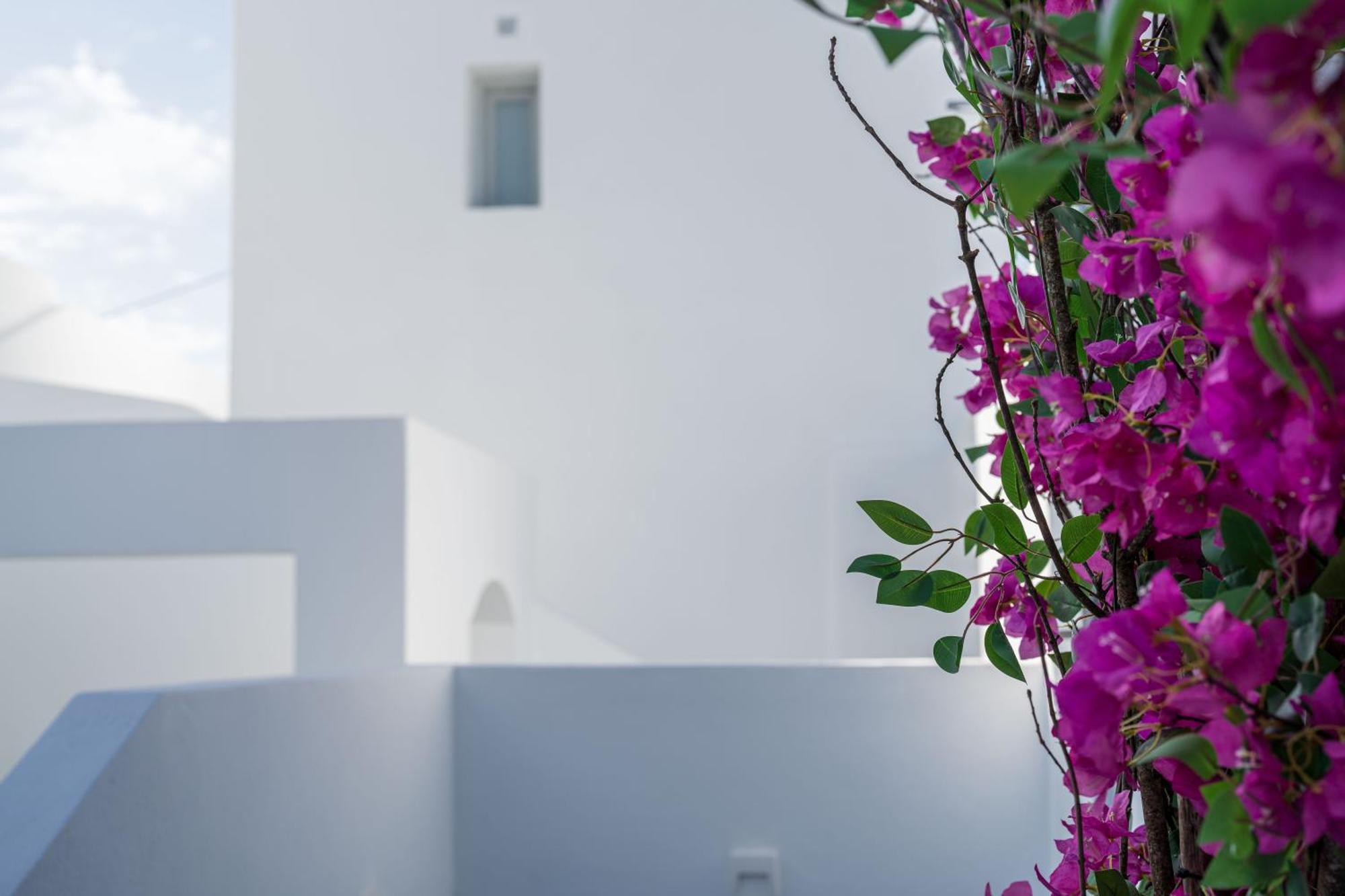 Cycladic Suites & Spa Fira  Exterior photo