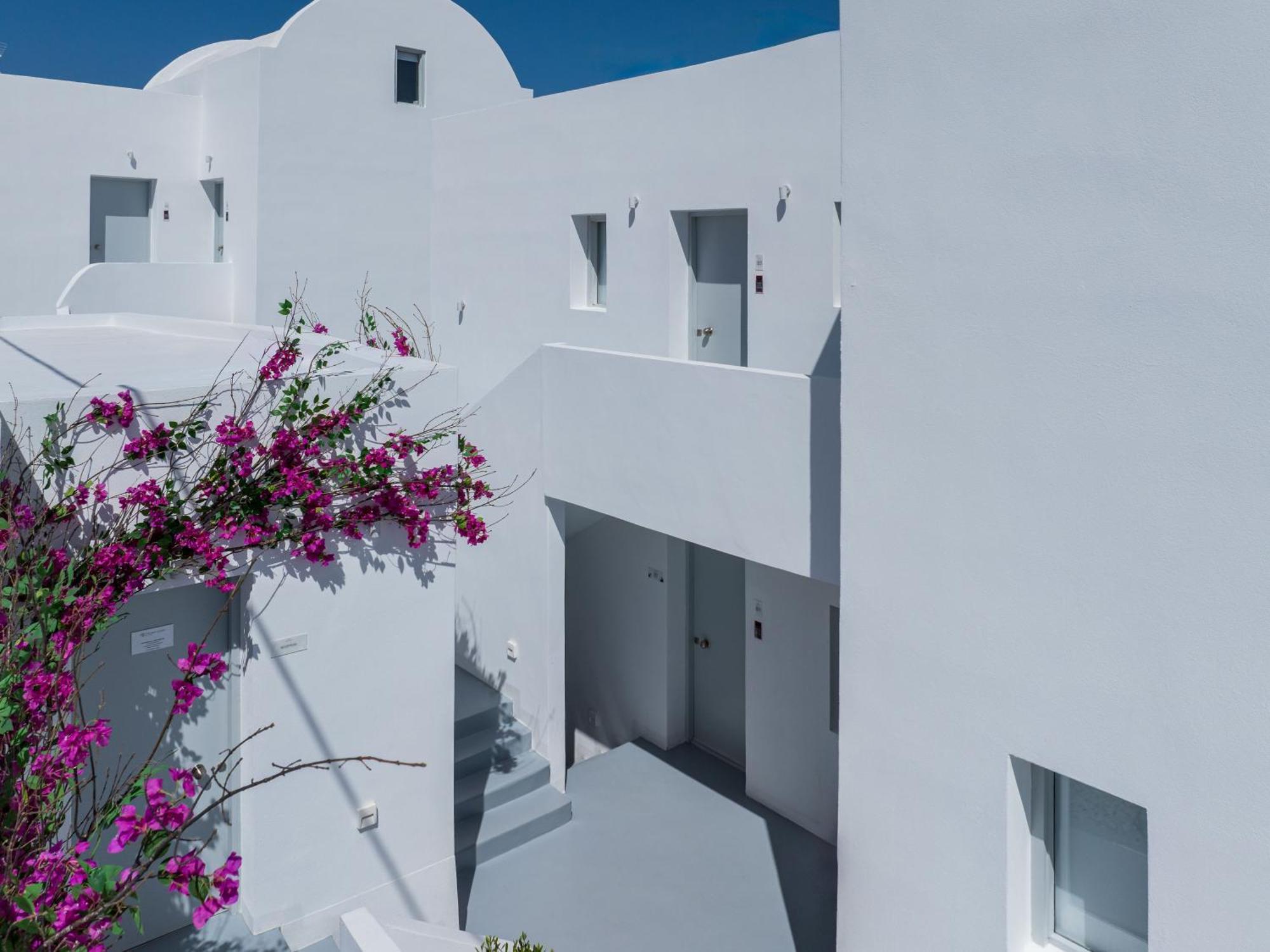 Cycladic Suites & Spa Fira  Exterior photo